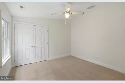 4403 19th Street N, Arlington, VA 22207 - Photo 32