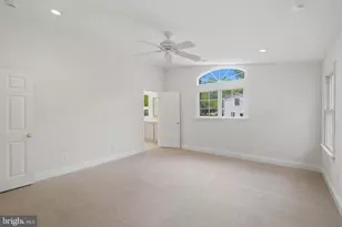 4403 19th St N, Arlington, VA 22207 - Photo 36