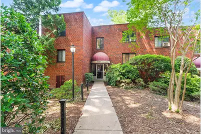 1577 N Colonial Terrace #305-Y, Arlington, VA 22209 - Photo 1