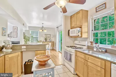 416 S Abingdon Street, Arlington, VA 22204 - Photo 8