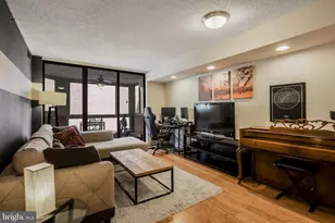 1001 N Vermont St, Arlington, VA 22201 - Photo 1