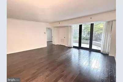 1200 Crystal Drive #214, Arlington, VA 22202 - Photo 4