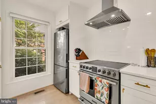 2536 S Walter Reed Dr, Arlington, VA 22206 - Photo 4