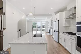 2252 S Glebe Rd, Arlington, VA 22204 - Photo 12