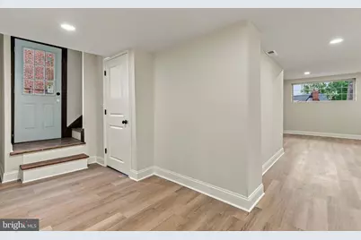 1006 26th Street S, Arlington, VA 22202 - Photo 32
