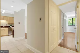 1001 N Randolph St, Arlington, VA 22201 - Photo 32