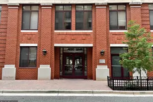 1201 N Garfield St, Arlington, VA 22201 - Photo 1