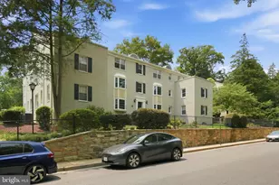 808 S Arlington Mill Dr, Arlington, VA 22204 - Photo 2