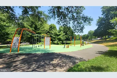 3347 S Wakefield #B2, Arlington, VA 22206 - Photo 24