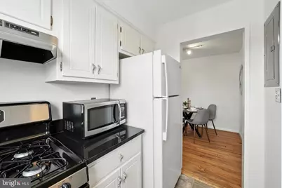 2030 N Vermont Street #304, Arlington, VA 22207 - Photo 8