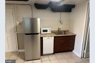 3007 9th Street N #APT B, Arlington, VA 22201 - Photo 2