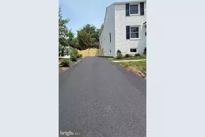 4963 34th Street N, Arlington, VA 22207 - Photo 2