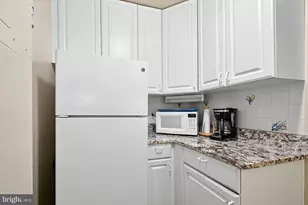 1121 Arlington Blvd, Arlington, VA 22209 - Photo 12