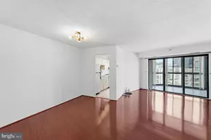1600 N Oak St, Arlington, VA 22209 - Photo 4