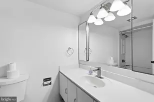 1600 N Oak St, Arlington, VA 22209 - Photo 18
