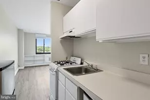 1011 Arlington Blvd, Arlington, VA 22209 - Photo 10