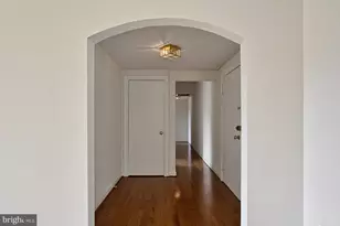 1021 Arlington Blvd, Arlington, VA 22209 - Photo 4
