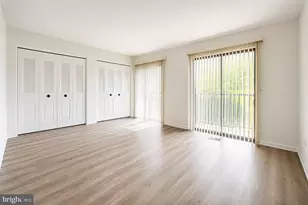 720 15th St S, Arlington, VA 22202 - Photo 2