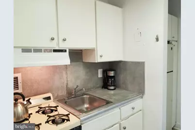 1011 Arlington Boulevard #602, Arlington, VA 22209 - Photo 10