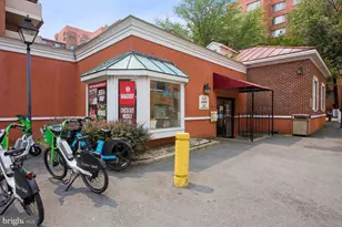 1021 Arlington Blvd, Arlington, VA 22209 - Photo 12