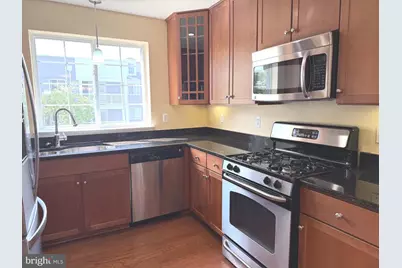 4091 S Four Mile Run Drive #302, Arlington, VA 22204 - Photo 2