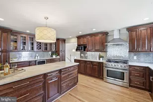 525 N Lombardy Street N, Arlington, VA 22203 - Photo 12