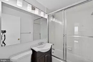 1011 Arlington Blvd, Arlington, VA 22209 - Photo 14