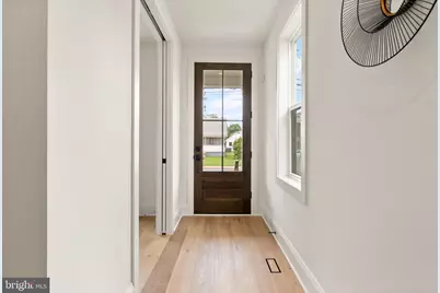 3516 16th Street S, Arlington, VA 22204 - Photo 4