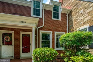 3364 S Wakefield St, Arlington, VA 22206 - Photo 2