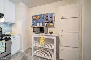 2030 N Adams St, Arlington, VA 22201 - Photo 16