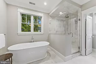 4306 40th St N, Arlington, VA 22207 - Photo 32