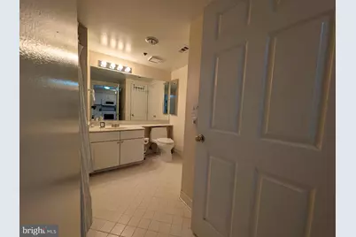 1050 N Taylor Street #209, Arlington, VA 22201 - Photo 10