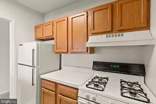 4141 N Henderson Rd, Arlington, VA 22203 - Photo 30