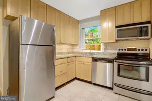 4810 29th St S, Arlington, VA 22206 - Photo 2