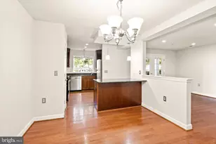4089 S Four Mile Run Dr, Arlington, VA 22204 - Photo 8