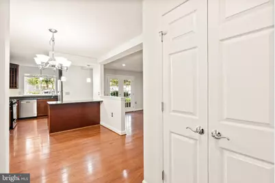 4089 S Four Mile Run Drive #201, Arlington, VA 22204 - Photo 6