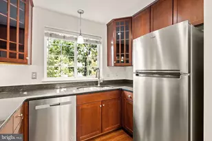 4089 S Four Mile Run Dr, Arlington, VA 22204 - Photo 14