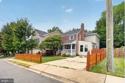4705 22nd Street N, Arlington, VA 22207 - Photo 2