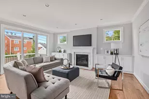 6947 28th St N, Arlington, VA 22213 - Photo 2