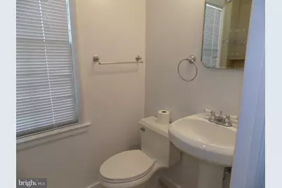138 S Abingdon Street, Arlington, VA 22204 - Photo 22