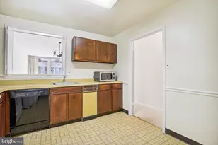 650 15th St S, Arlington, VA 22202 - Photo 8
