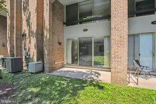 650 15th St S, Arlington, VA 22202 - Photo 12