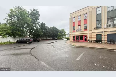 2300 N Pershing Drive N #B, Arlington, VA 22201 - Photo 2