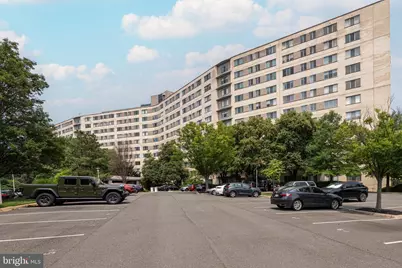 1200 N Nash Street #232, Arlington, VA 22209 - Photo 2