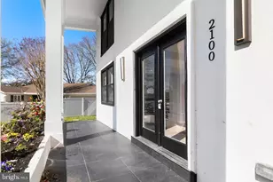 2100 S Pierce St, Arlington, VA 22202 - Photo 4