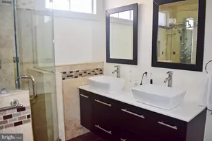 5440 8th Rd S, Arlington, VA 22204 - Photo 8