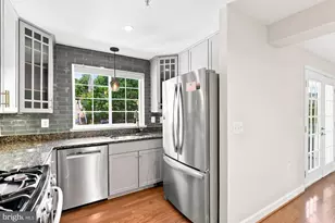 4167 S Four Mile Run Dr, Arlington, VA 22204 - Photo 14