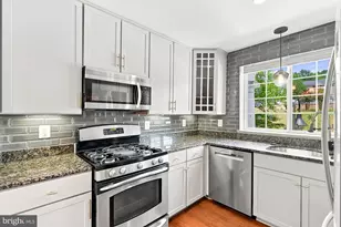 4167 S Four Mile Run Dr, Arlington, VA 22204 - Photo 2