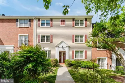 2725 S Walter Reed Drive #B, Arlington, VA 22206 - Photo 1