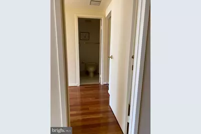 1530 Key Boulevard #1229, Arlington, VA 22209 - Photo 8